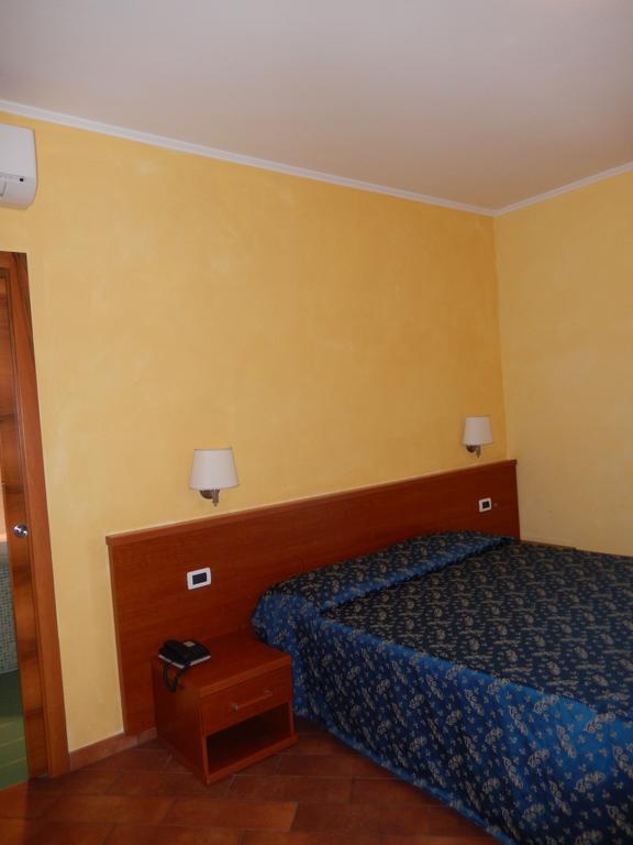 Albergo Dei Leoni Monterotondo  Exteriér fotografie