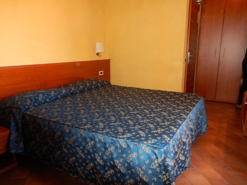 Albergo Dei Leoni Monterotondo  Exteriér fotografie