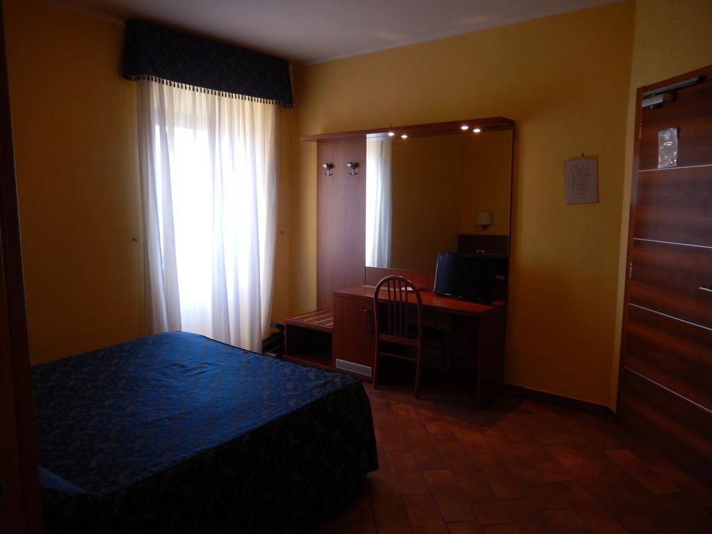 Albergo Dei Leoni Monterotondo  Exteriér fotografie