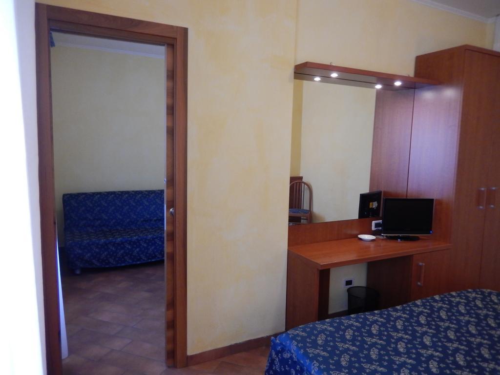 Albergo Dei Leoni Monterotondo  Exteriér fotografie