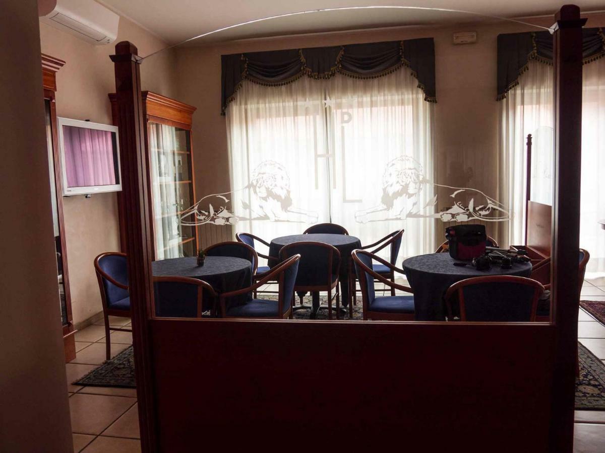 Albergo Dei Leoni Monterotondo  Exteriér fotografie